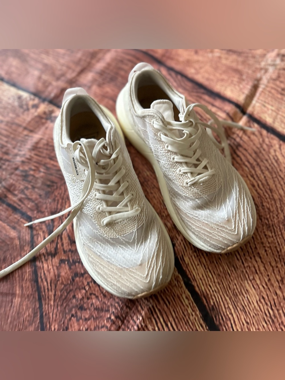 Brandblack Tarantula Off White Sneakers Women’s 7.5 Vibram Spider Web Mesh